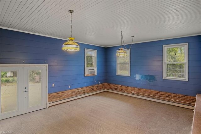 5806 Carriage Lane, Greensboro, NC 27410
