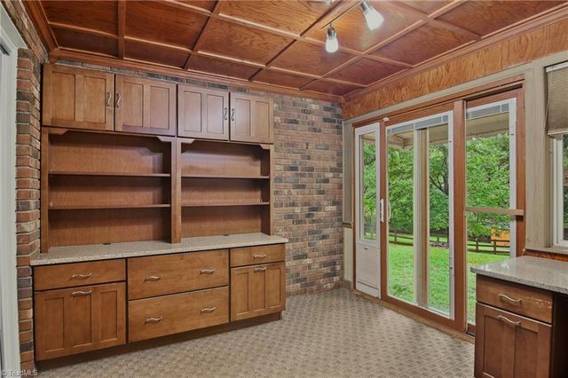 5806 Carriage Lane, Greensboro, NC 27410