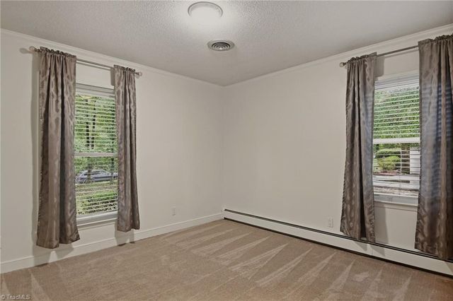 5806 Carriage Lane, Greensboro, NC 27410
