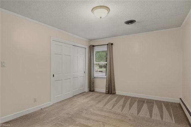 5806 Carriage Lane, Greensboro, NC 27410