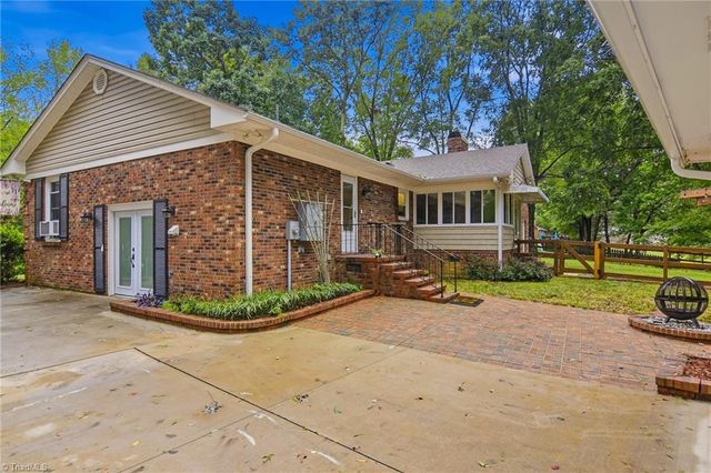 5806 Carriage Lane, Greensboro, NC 27410