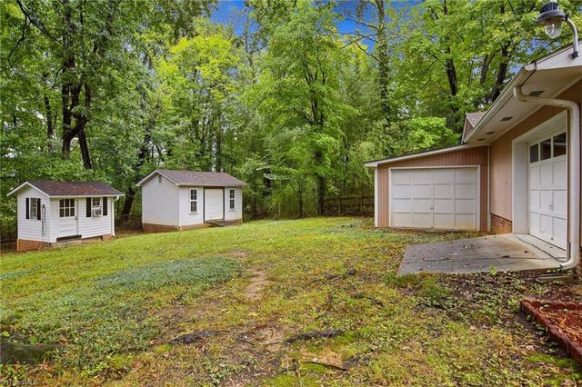 5806 Carriage Lane, Greensboro, NC 27410