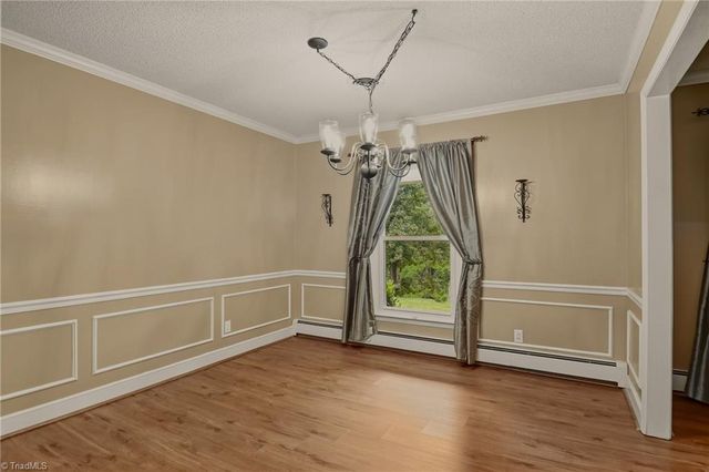 5806 Carriage Lane, Greensboro, NC 27410