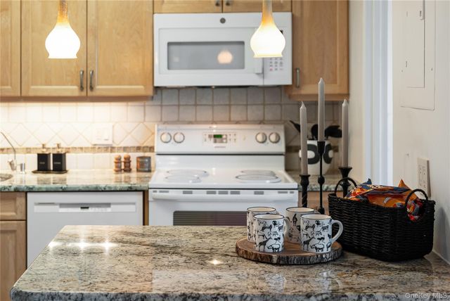 500 High Point Drive 707, Hartsdale, NY 10530