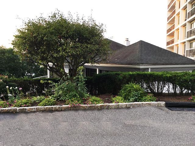 500 High Point Drive 707, Hartsdale, NY 10530
