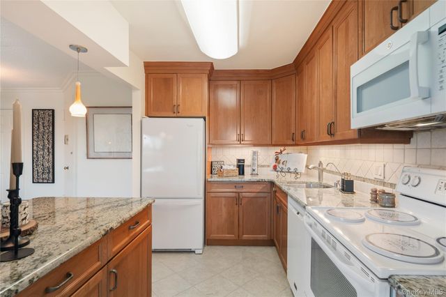 500 High Point Drive 707, Hartsdale, NY 10530