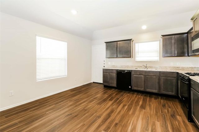 2432 Copper Canyon Drive, Conroe, TX 77301