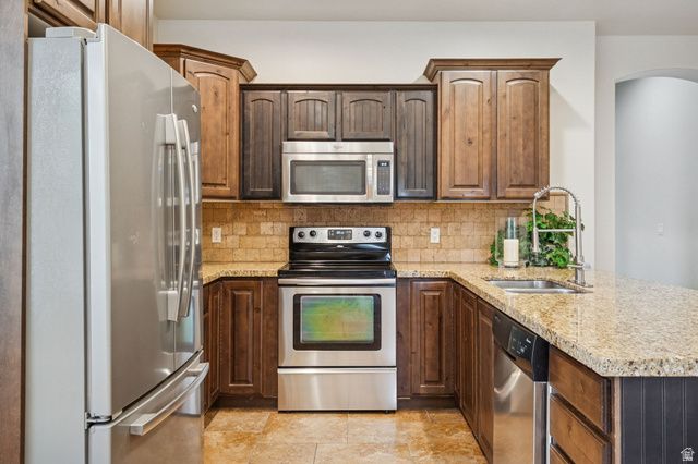 1260 N 200 W, Bountiful, UT 84010