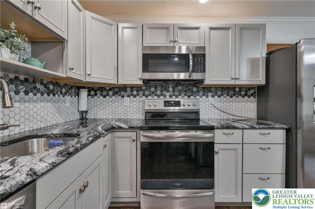 141 Elm Road, Upper Macungie Twp, PA 18104