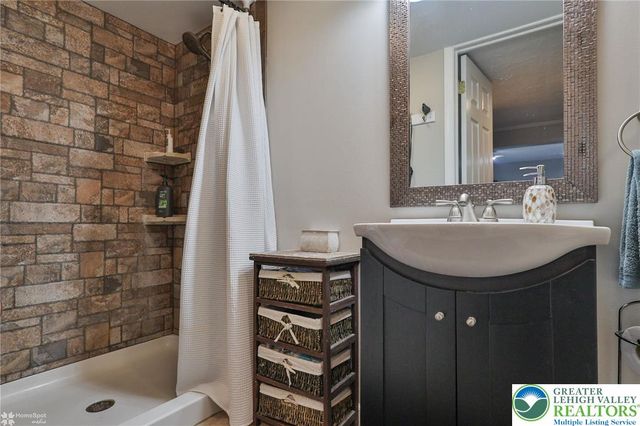 141 Elm Road, Upper Macungie Twp, PA 18104