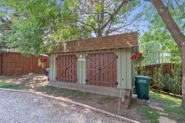 5503 WILDWOOD DR, Rapid City, SD 57702