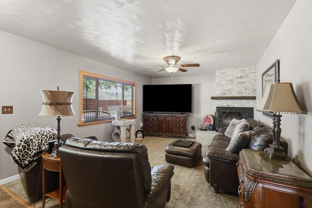 5503 WILDWOOD DR, Rapid City, SD 57702