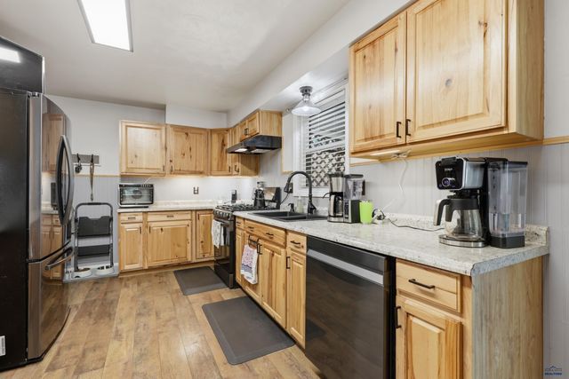 5503 WILDWOOD DR, Rapid City, SD 57702