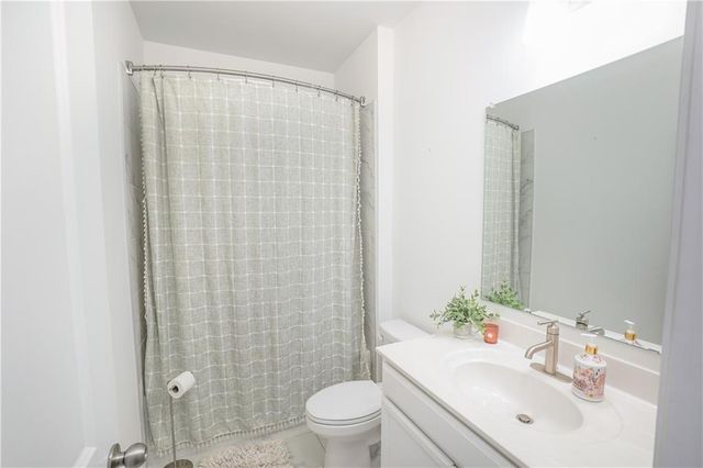 214 Hickory Bluffs Parkway, Canton, GA 30114