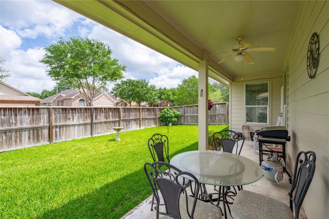 1201 N Riviera Circle, Pearland, TX 77581