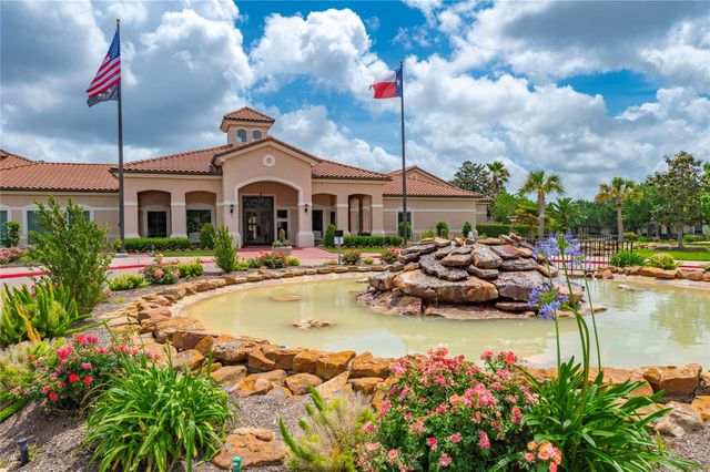 1201 N Riviera Circle, Pearland, TX 77581