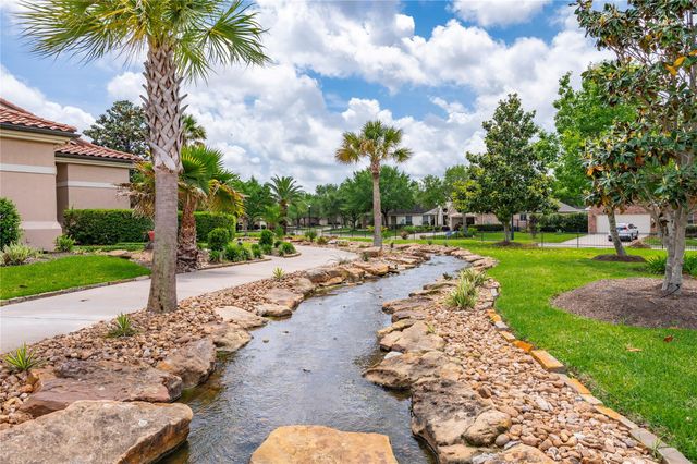 1201 N Riviera Circle, Pearland, TX 77581