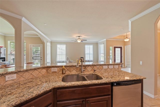 1201 N Riviera Circle, Pearland, TX 77581