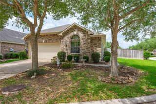 1201 N Riviera Circle, Pearland, TX 77581