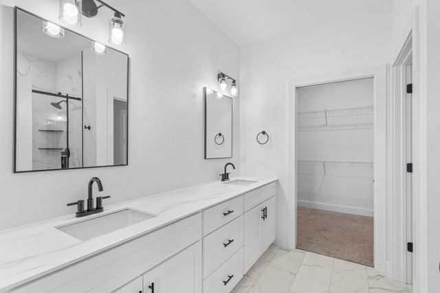 1312 S Birch Avenue, Springfield, MO 65802