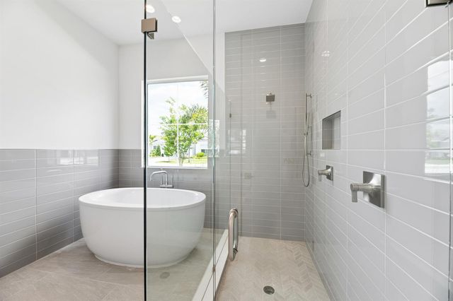 10118 Driftwood Way, Palm Beach Gardens, FL 33412