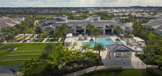10118 Driftwood Way, Palm Beach Gardens, FL 33412