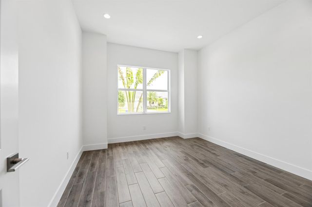 10118 Driftwood Way, Palm Beach Gardens, FL 33412