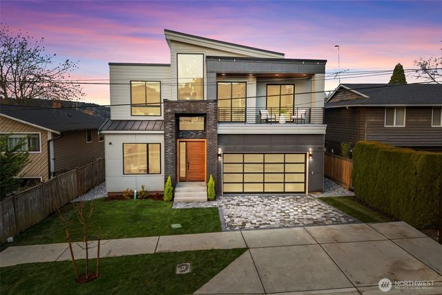 904 N 33rd Place, Renton, WA 98056