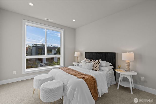 904 N 33rd Place, Renton, WA 98056