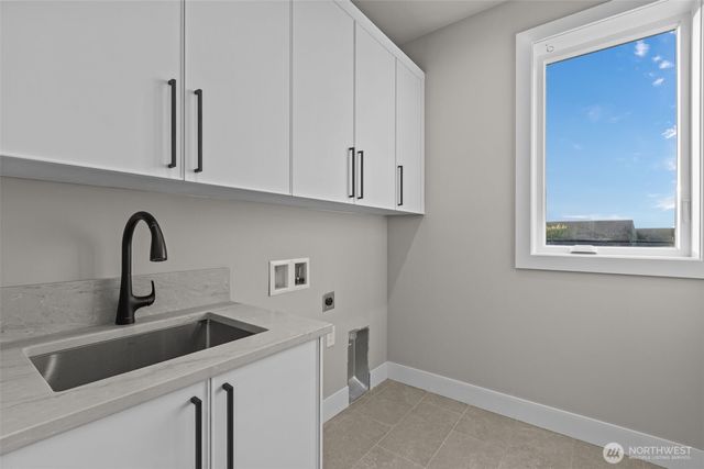 904 N 33rd Place, Renton, WA 98056