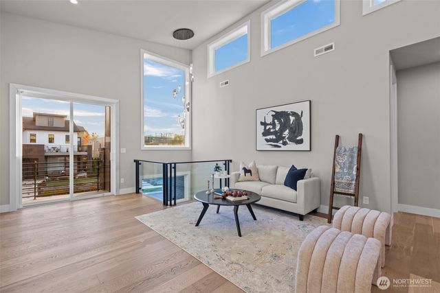 904 N 33rd Place, Renton, WA 98056