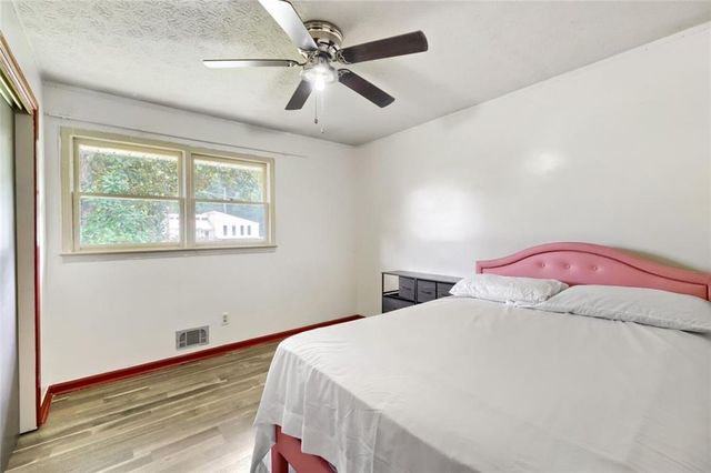 2376 Falls River Drive, Lithia Springs, GA 30122