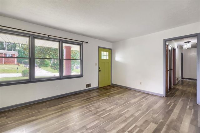 2376 Falls River Drive, Lithia Springs, GA 30122