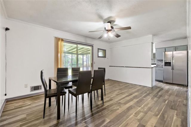 2376 Falls River Drive, Lithia Springs, GA 30122