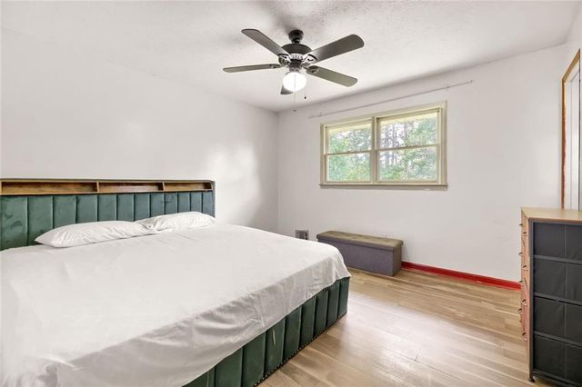 2376 Falls River Drive, Lithia Springs, GA 30122