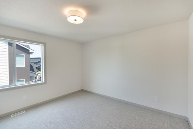 5036 Airlake Draw, Woodbury, MN 55129