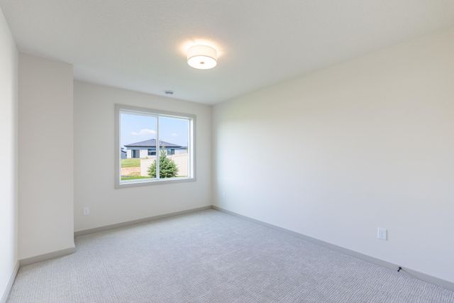 5036 Airlake Draw, Woodbury, MN 55129