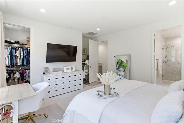 40 Sanctuary, Mission Viejo, CA 92692