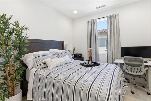 40 Sanctuary, Mission Viejo, CA 92692