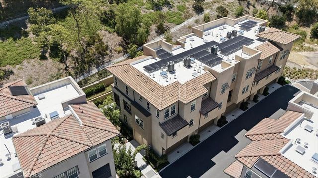 40 Sanctuary, Mission Viejo, CA 92692