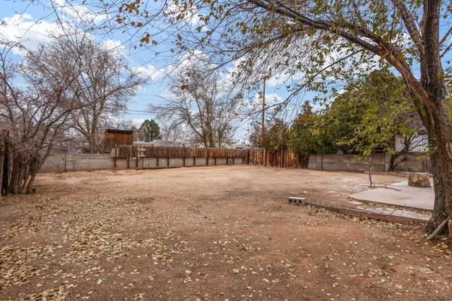 7715 Haines Avenue NE, Albuquerque, NM 87110