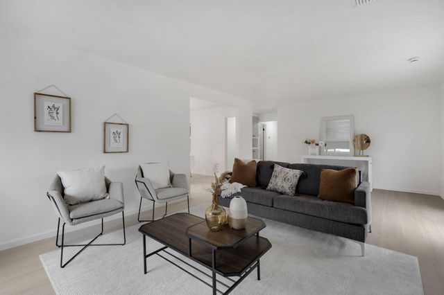 7715 Haines Avenue NE, Albuquerque, NM 87110