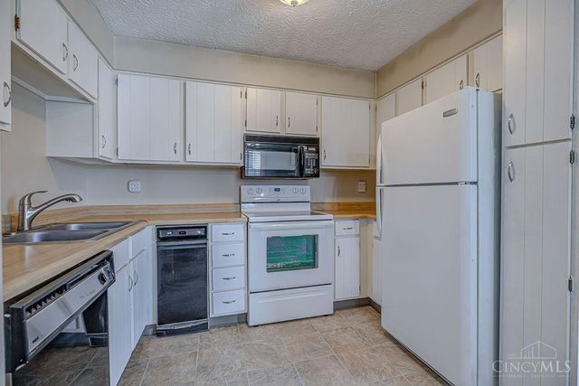 6 Camelot Court, Fairfield, OH 45014