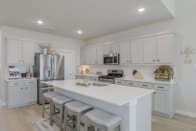 540 Moonrise Street, Waxahachie, TX 75165