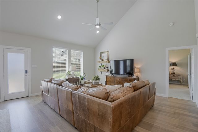 540 Moonrise Street, Waxahachie, TX 75165