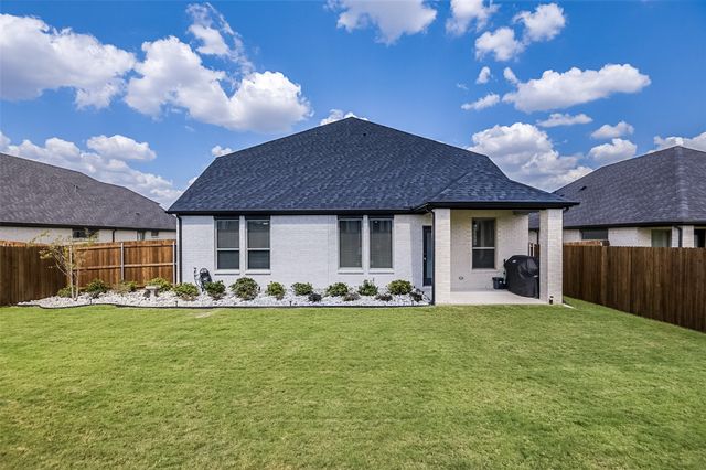 540 Moonrise Street, Waxahachie, TX 75165