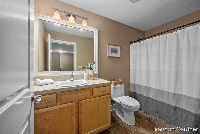 4090 Eagle Rock Court Sw, Grandville City, MI 49418