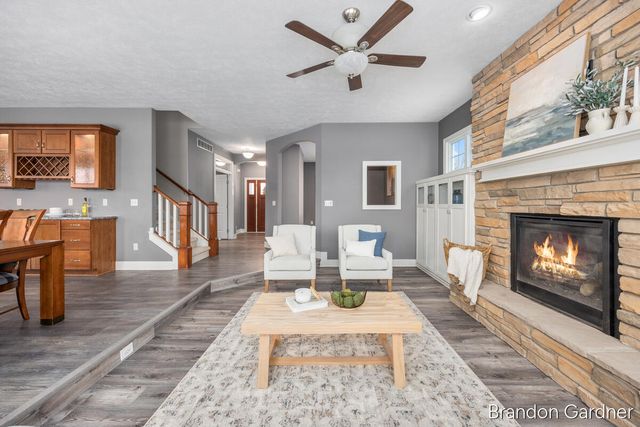 4090 Eagle Rock Court Sw, Grandville City, MI 49418