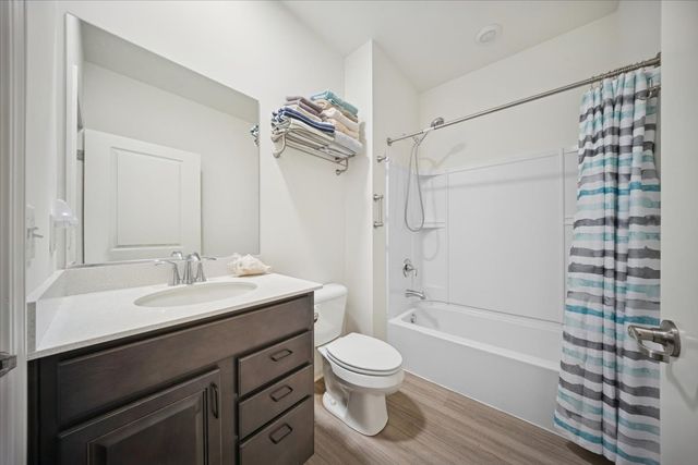 4704 Fox Trail Court, Wonder Lake, IL 60097