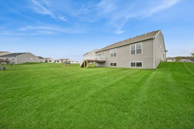 4704 Fox Trail Court, Wonder Lake, IL 60097